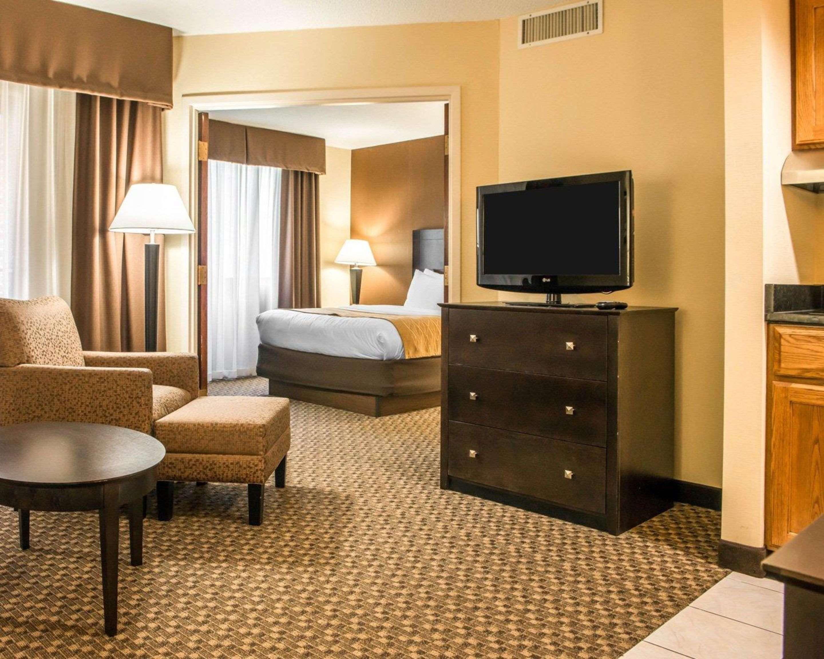 Mainstay Suites Verona Luaran gambar