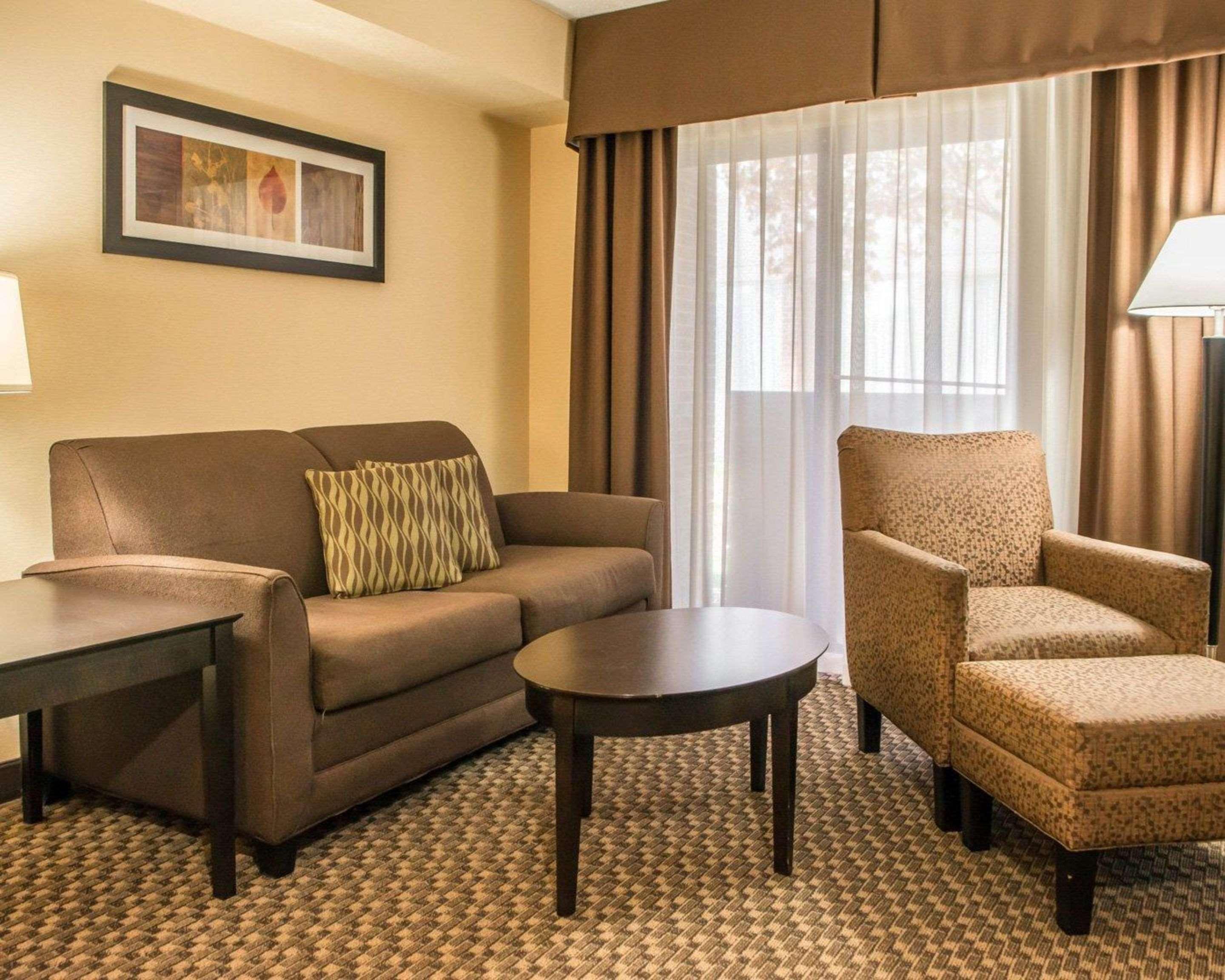 Mainstay Suites Verona Luaran gambar